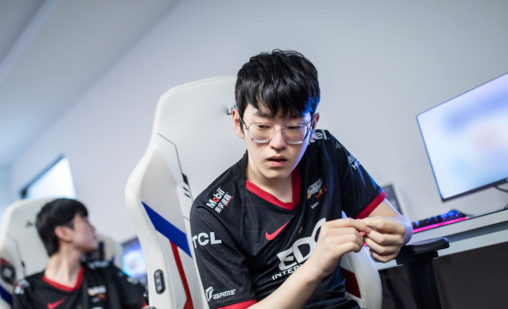 九游体育官网 快船队夺冠 