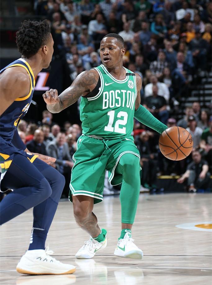 九游体育下载亚冠冲刺阶段走向成谜；波士顿凯尔特人豪取连胜；质疑声仍在；数据趋势出现新变化的简单介绍